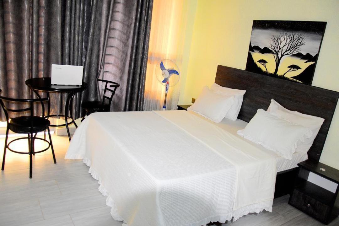 Stella Residence And Cuisine Kigali Eksteriør billede